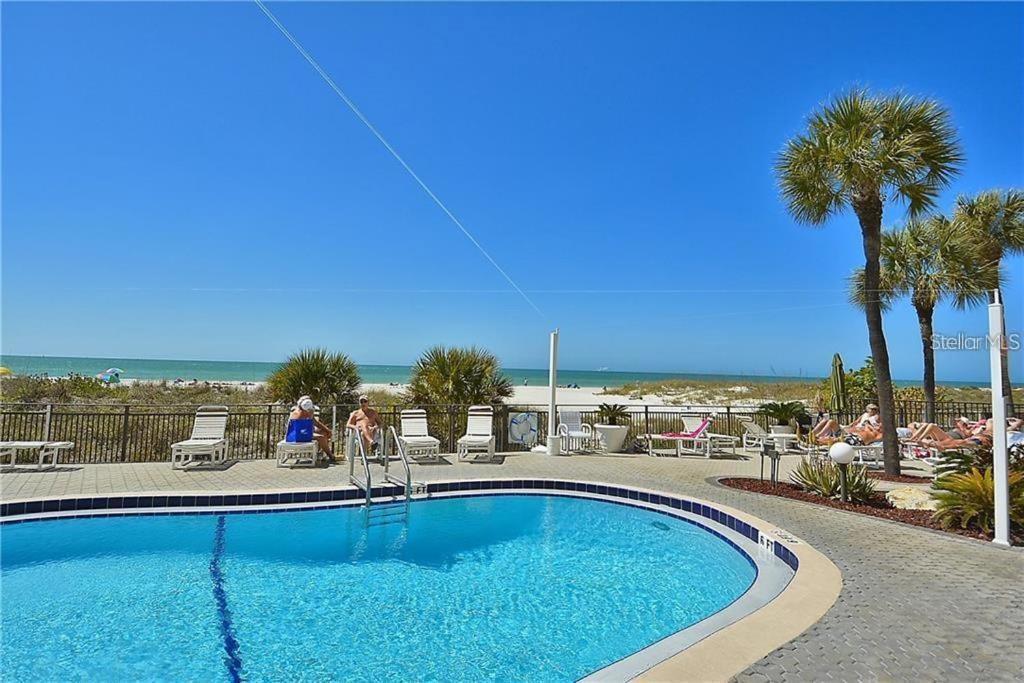 Oceanfront View Of Madeira Beach, Steps To The Beach - Madeira Norte Condo セント・ピート・ビーチ エクステリア 写真